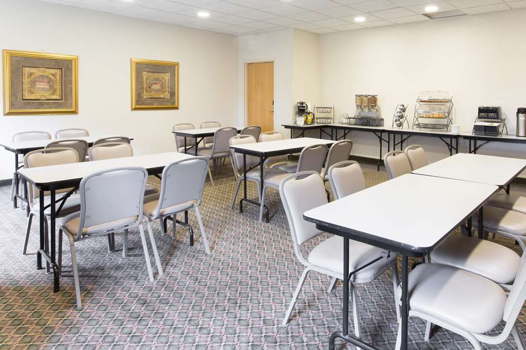 Quality Inn & Suites Robbinsville Instalações foto