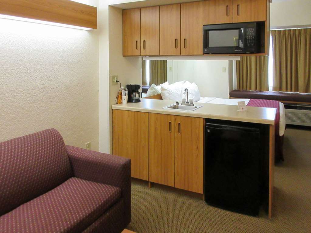 Quality Inn & Suites Robbinsville Quarto foto